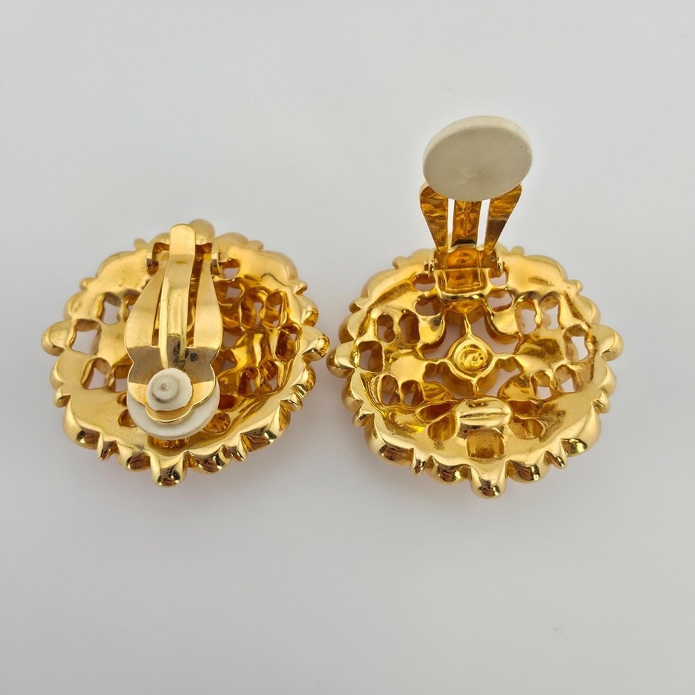 Vtg SWAROVSKI Clip-On Earrings Honey Comb Cluster Crystals Domed Gold Plate - Picture 10 of 11